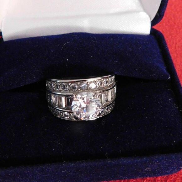 Ladies TK316 Stainless Steel Ring with Stones - Picture 4 of 5